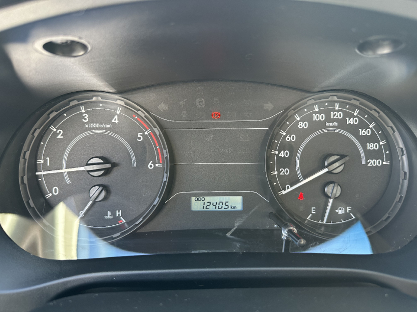 hilux cs 4x4 2.8 tdi diesel mec 2024/2024