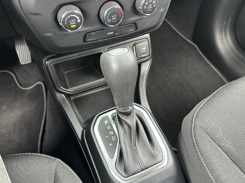 renegade 1.3 t270 turbo sport 2023/2024