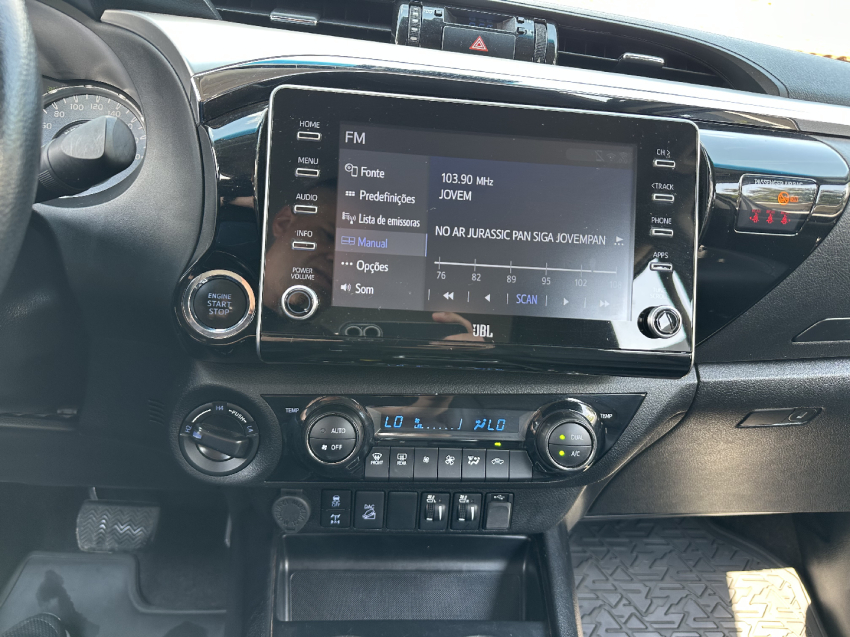 toyota hilux 2.8 d-4d turbo diesel cd srx 4x4 automatico 4p 2023