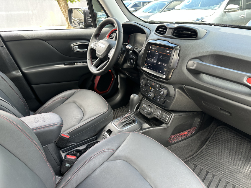 renegade 1.3 t270 turbo flex trailhawk 4x4 at9 2025/202512