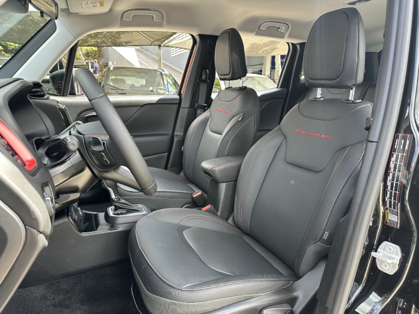 renegade 1.3 t270 turbo flex trailhawk 4x4 at9 2025/20259