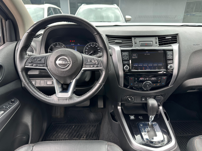 frontier 2.3 16v turbo diesel xe cd 4x4 automatico 2023/202413