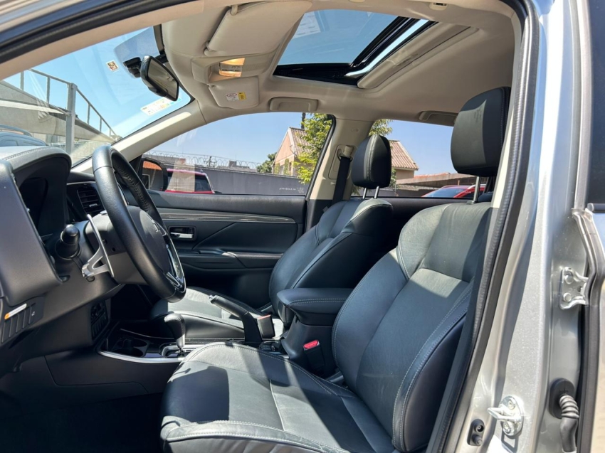 mitsubishi outlander 2.0 gasolina 202010