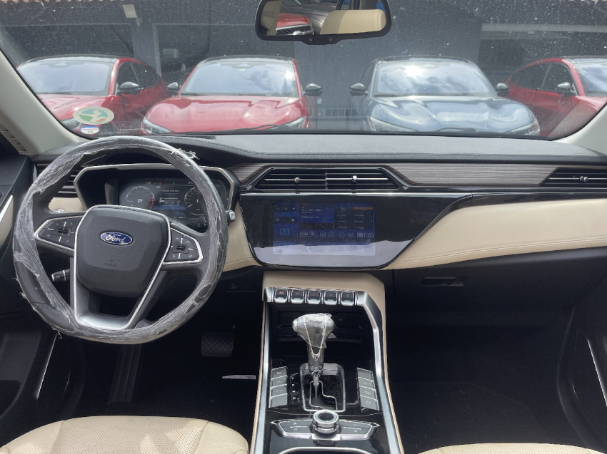 territory titanium 1.5 gtdi dct10