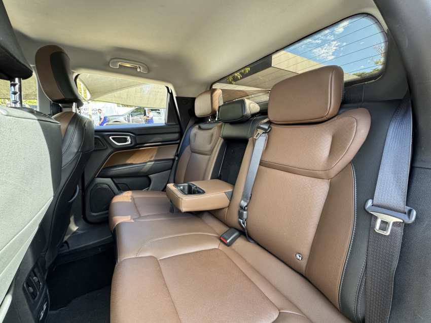 rampage laramie 4x4 (pack elite) 2.0 16v tb at9 2023/20249