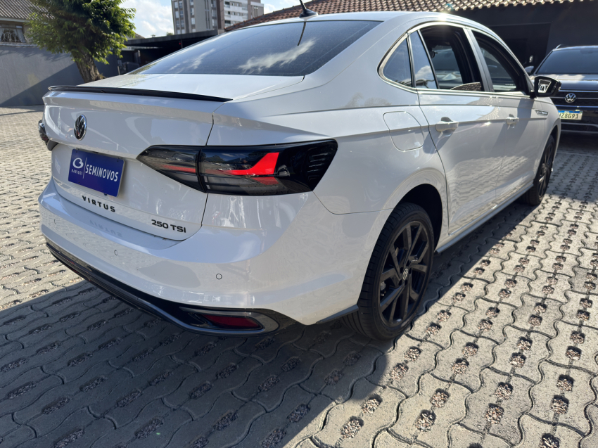 virtus exclusive 250 1.4 tsi at 2024/20256