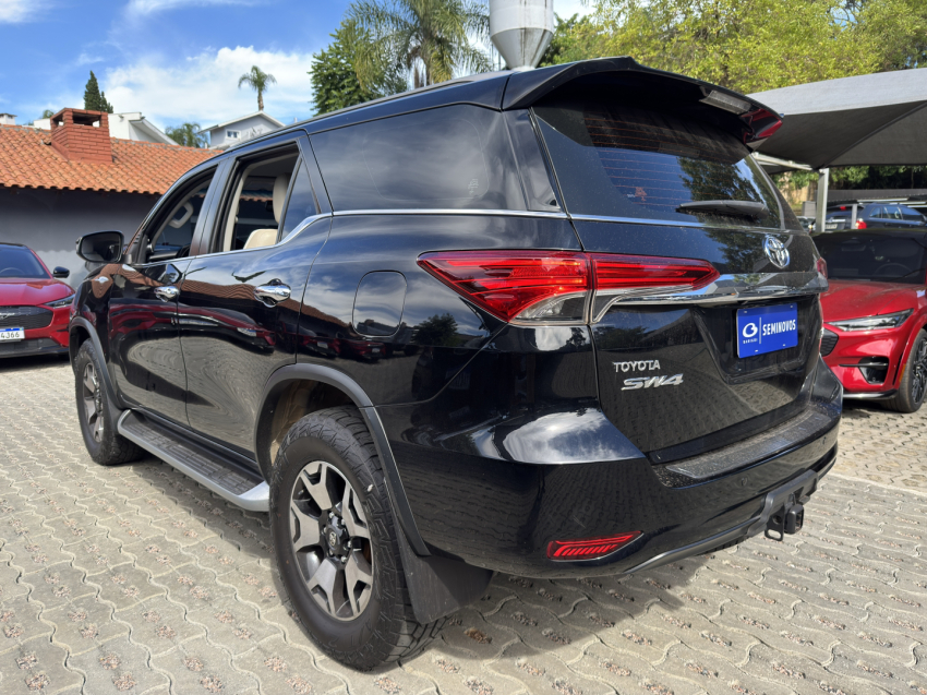 hilux sw4 dlx 4x4 2.8 2019/20204