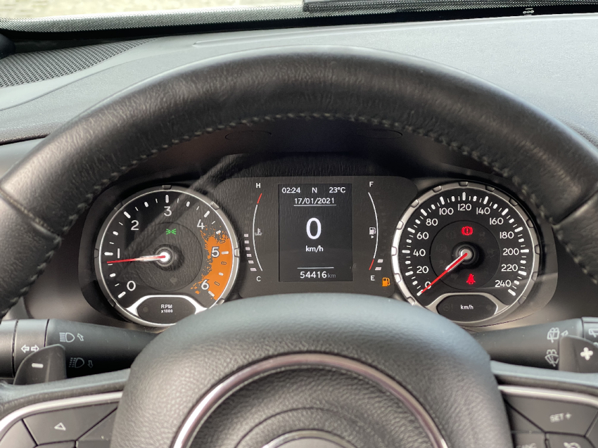 renegade longitude(landscape) 4x4 2.0 tb at9 2021/202113