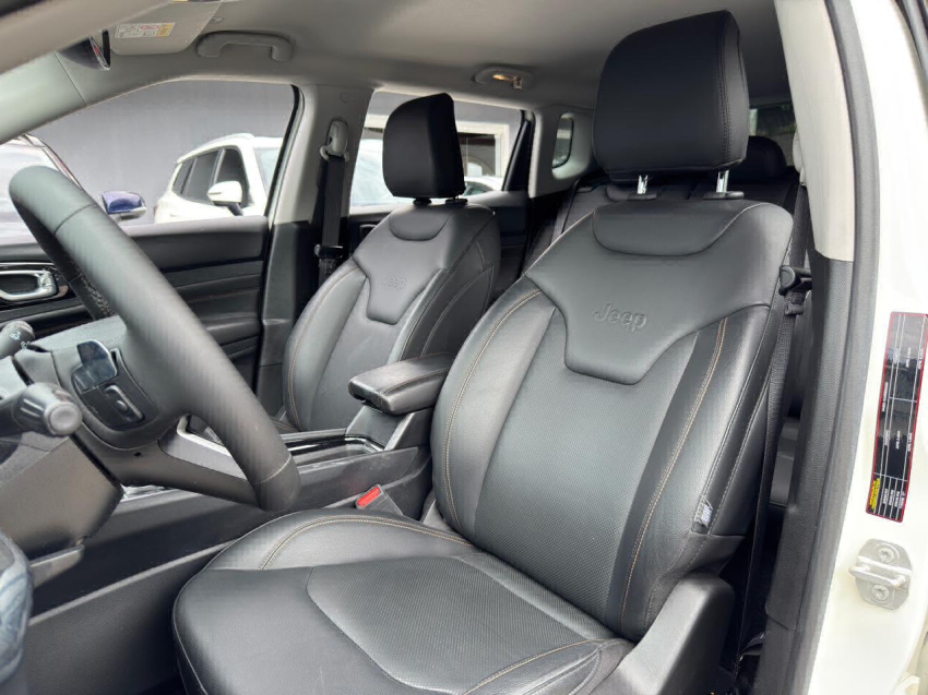 compass limited 4x2 1.3 t270 tb at6 2024/20259