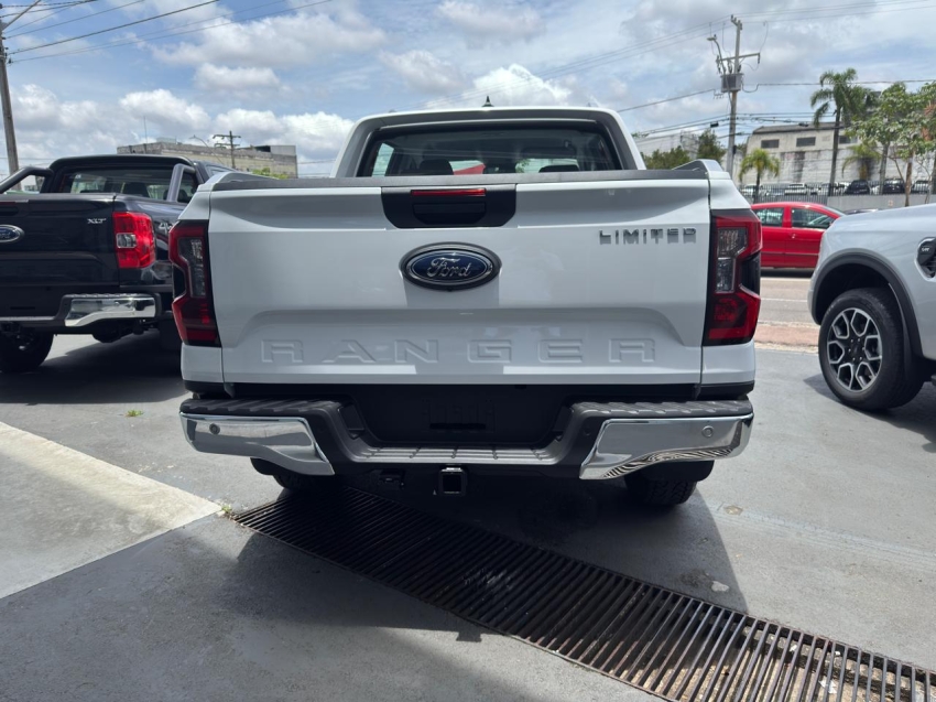 Ranger Limited V6 6