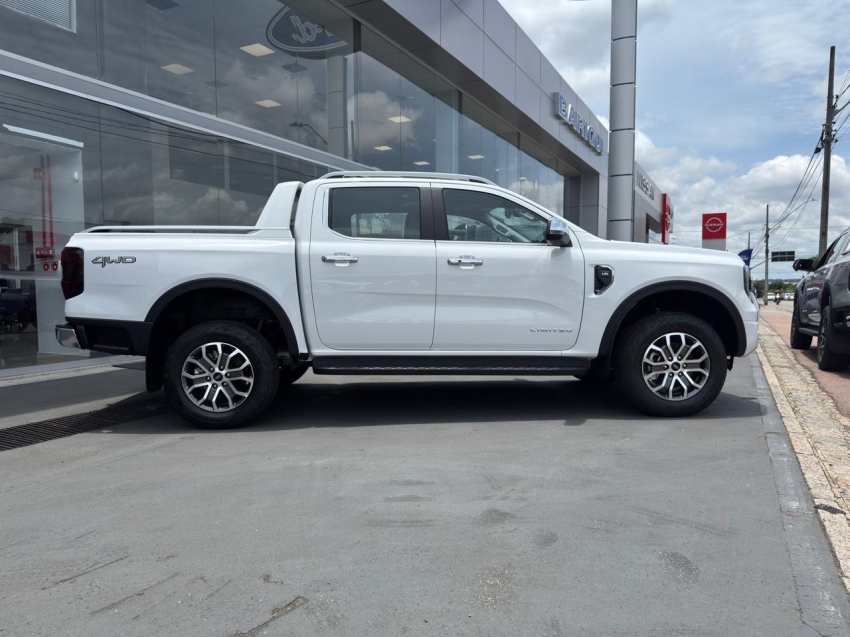 Ranger Limited V6 8