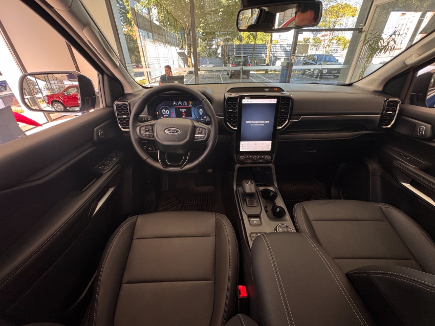 Ford Ranger Limited Plus V6 13