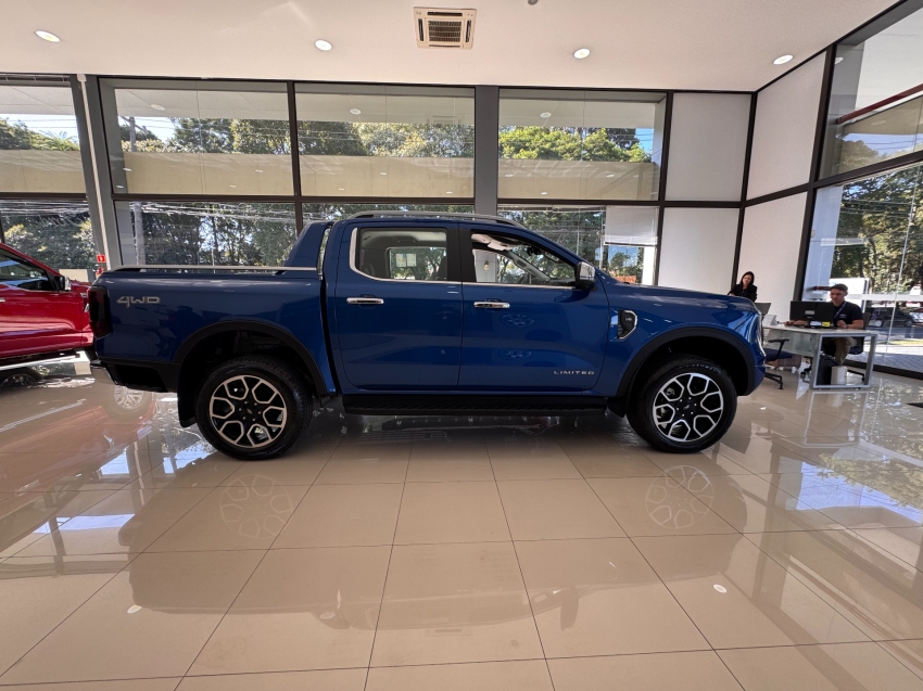Ford Ranger Limited Plus V6 8