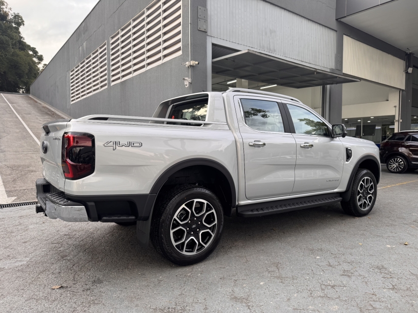 Ranger Limited Plus V6 8