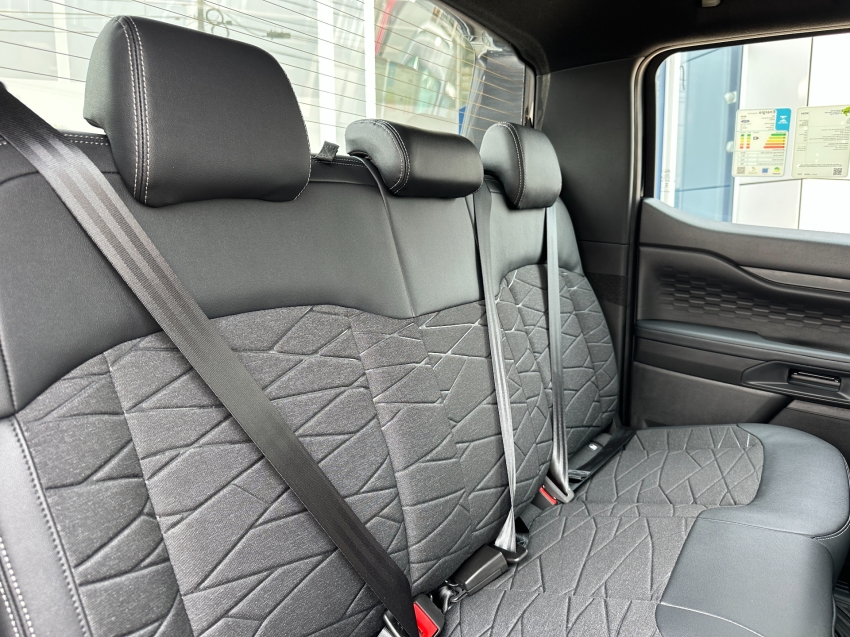 Ford Ranger Black - Branco 16