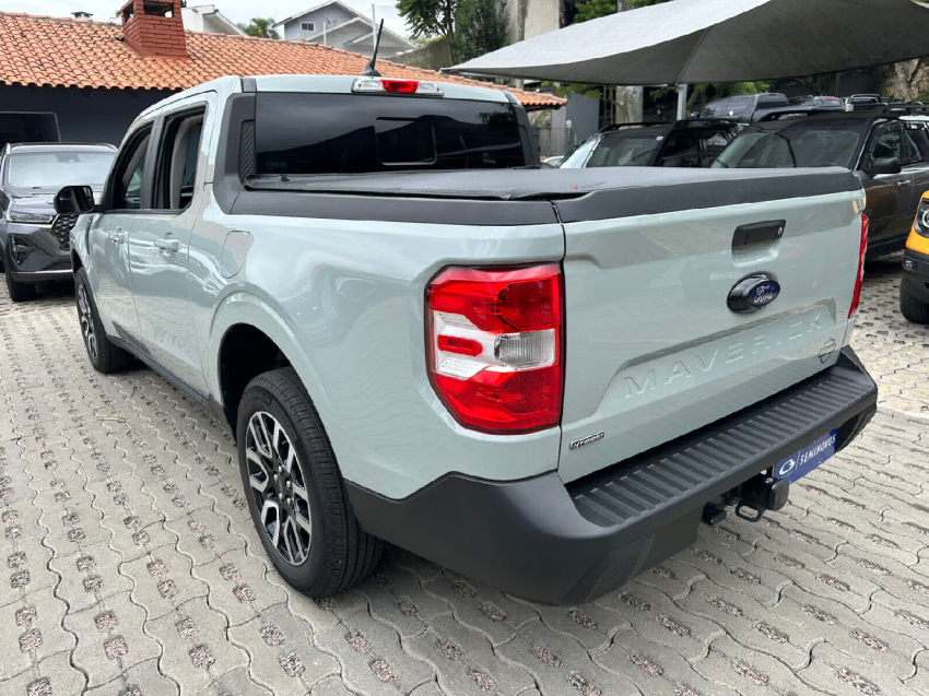 maverick lariat hybrid fwd 2.5 at8 2024/20244