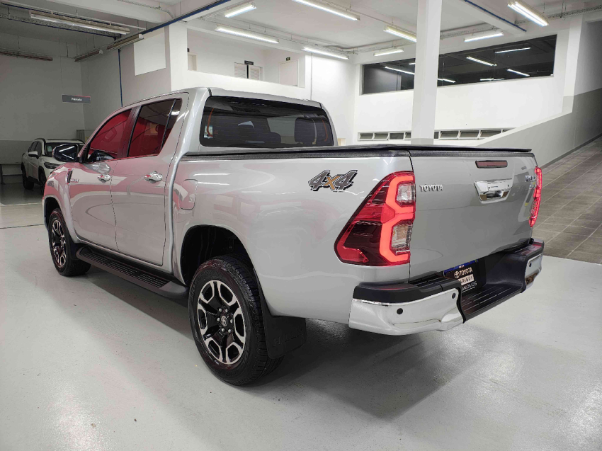 hilux cd dsl 4x4 srx at 21/224