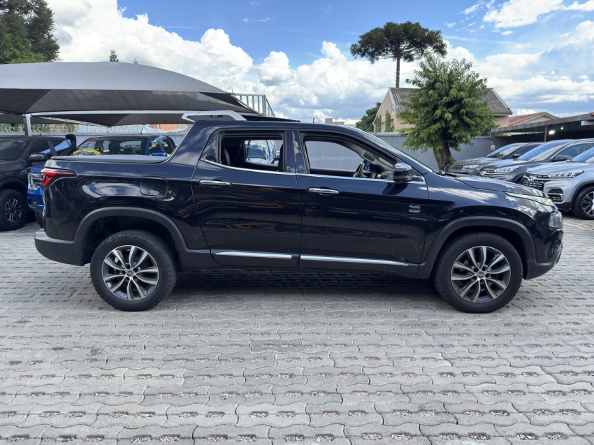 toro volcano(deluxe) 4x4 2.0 16v at9 2019/20207