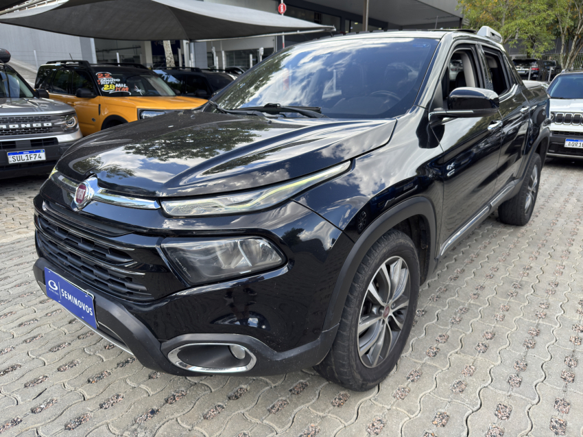 toro volcano(deluxe) 4x4 2.0 16v at9 2019/20202