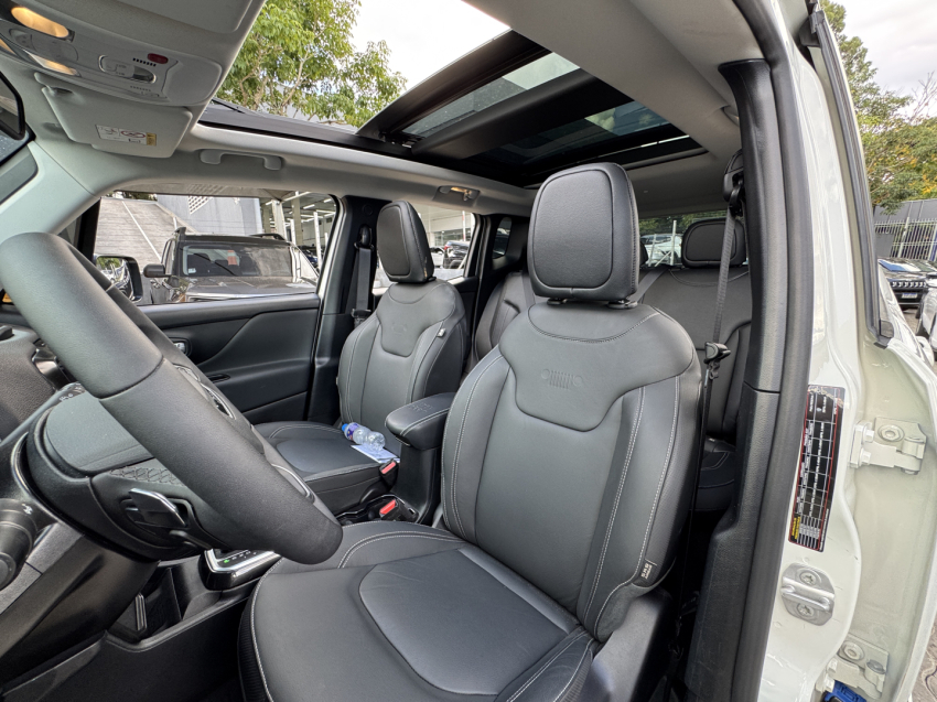 renegade sahara 1.3 t270 tb at6 2025/20258