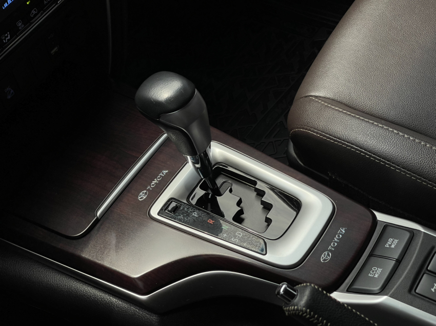 sw4 srx 4x4 2.8 tb 5lug at 2018/201914