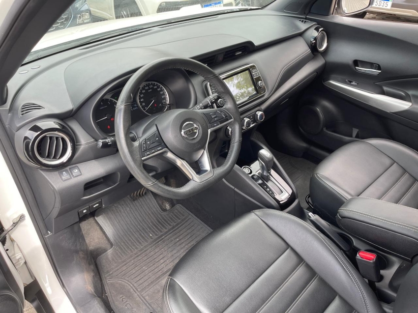 kicks sv nac 1.6 16v cvt 2020/202010