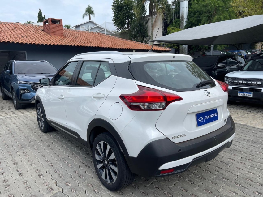 kicks sv nac 1.6 16v cvt 2020/20204