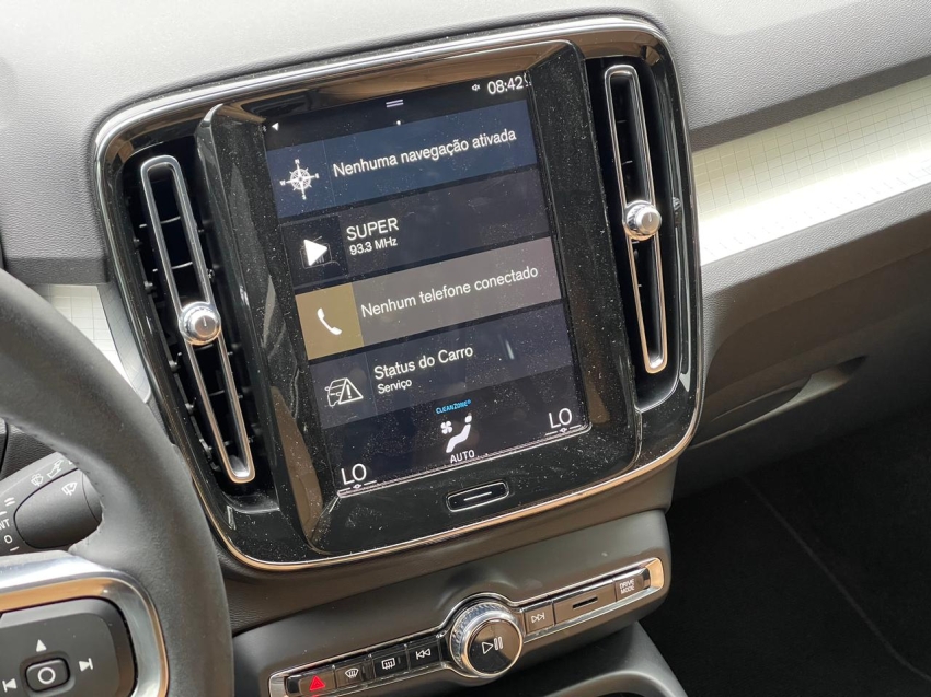 xc40 t4 momentum 2.0 tb at 2020/202013