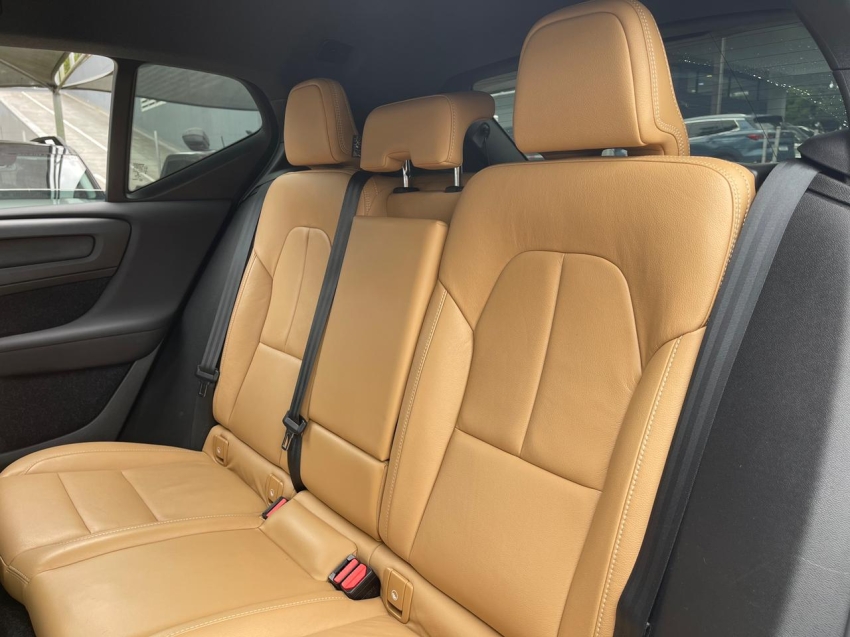 xc40 t4 momentum 2.0 tb at 2020/20209