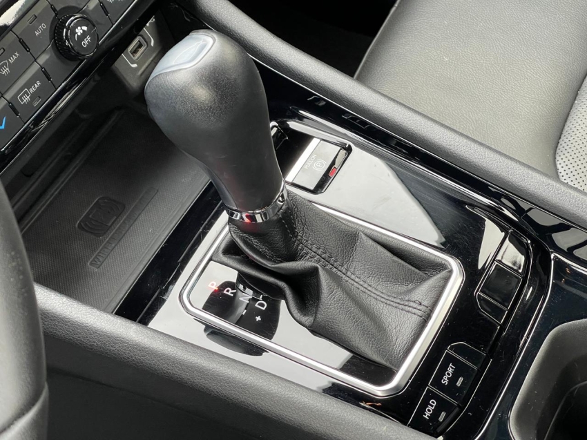 compass serie s 4x2 1.3 t270 tb at6 2023/202315