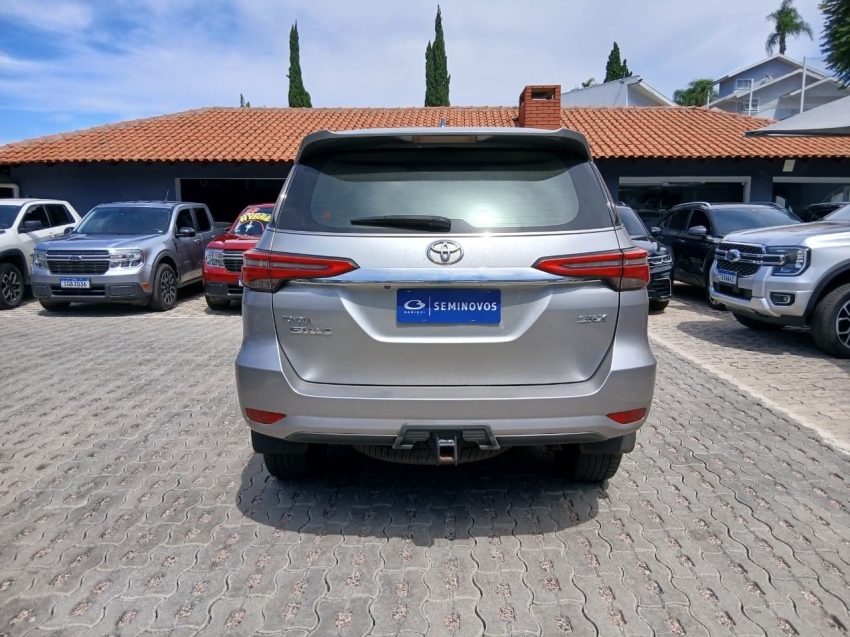 sw4 srx 4x4 2.8 tb 5lug at 2022/20235