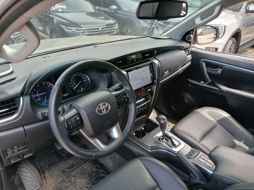 sw4 srx 4x4 2.8 tb 5lug at 2022/202310