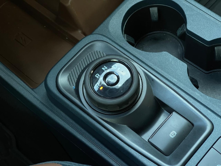 maverick lariat hybrid fwd 2.5 at8 2024/202415