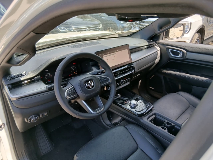 rampage rebel 4x4 (pack elite) 2.0 16v tb at9 2023/202410