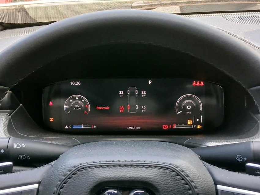 rampage rebel 4x4 (pack elite) 2.0 16v tb at9 2023/202412