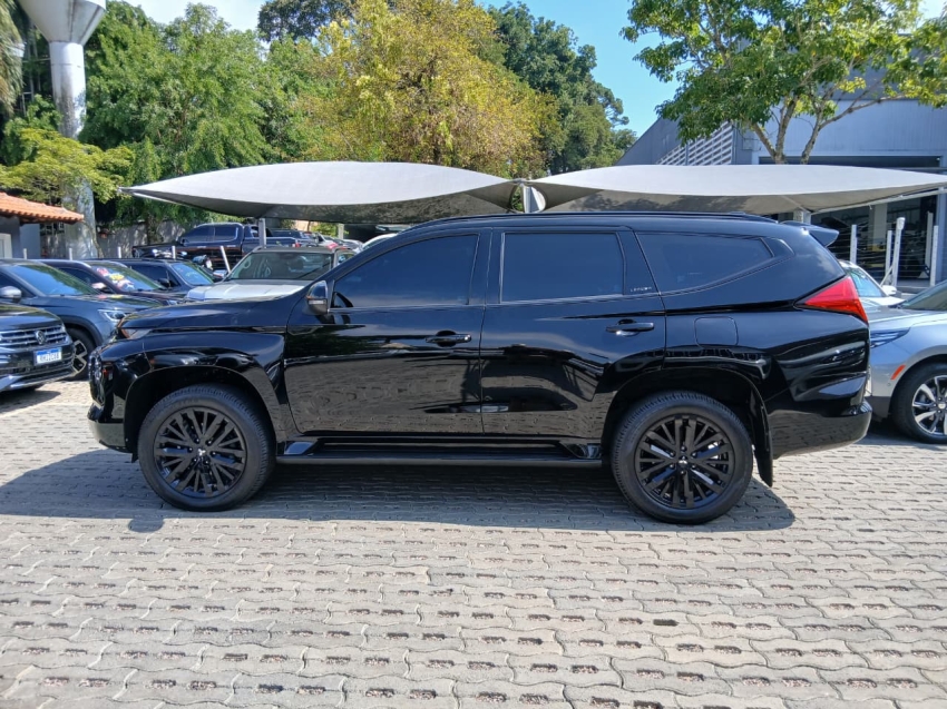 pajero sport legend black 4x4 2.4 tb at 2024/20253