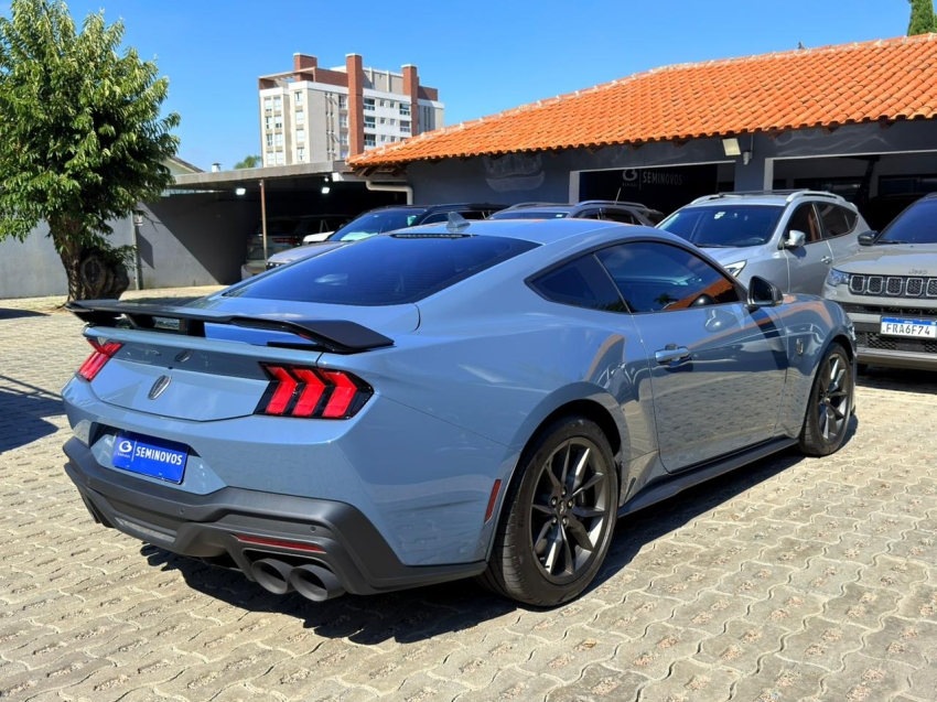 mustang dark horse 5.0 v8 at10 2025/20256