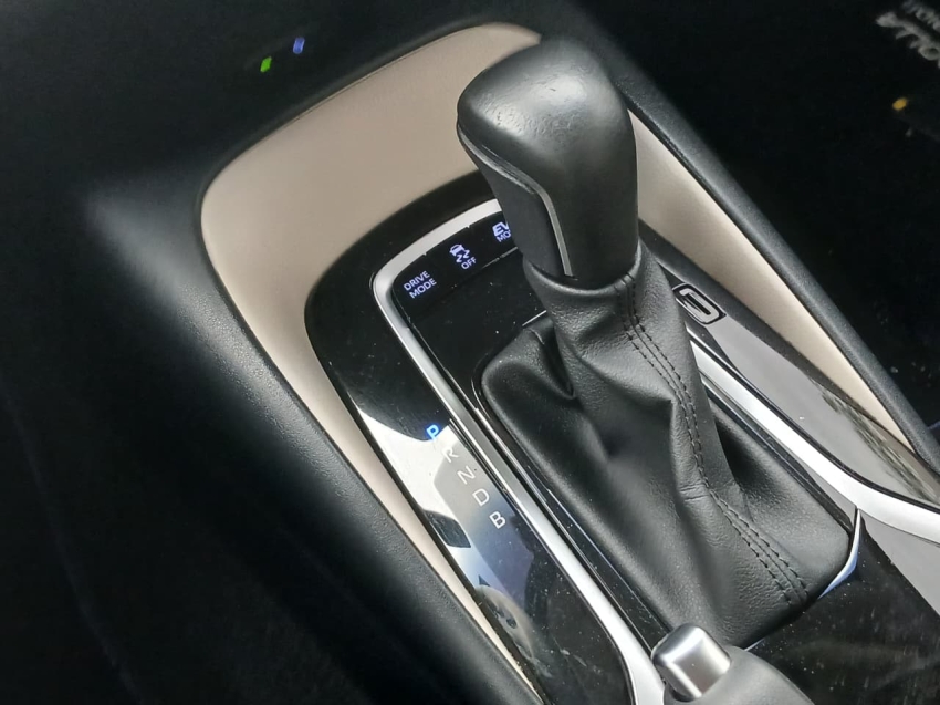 corolla altis premium 1.8l 2023/202315