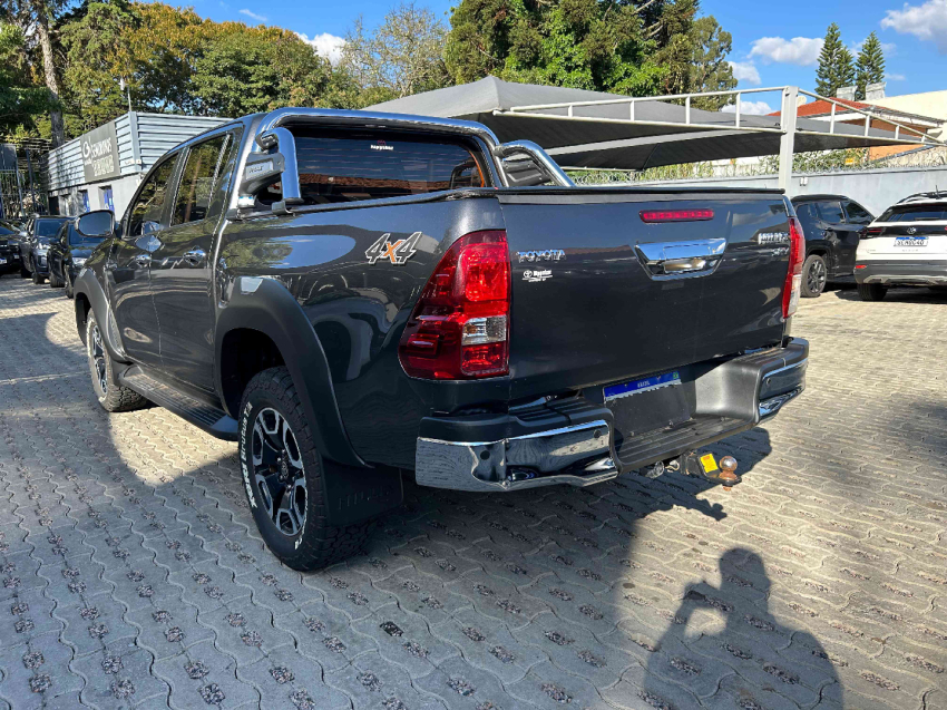 hilux cd srv 4x4 2.8 tb at6 2023/20247