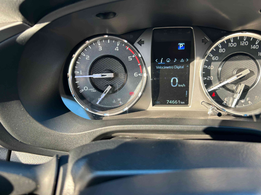 hilux cd srv 4x4 2.8 tb at6 2023/202410