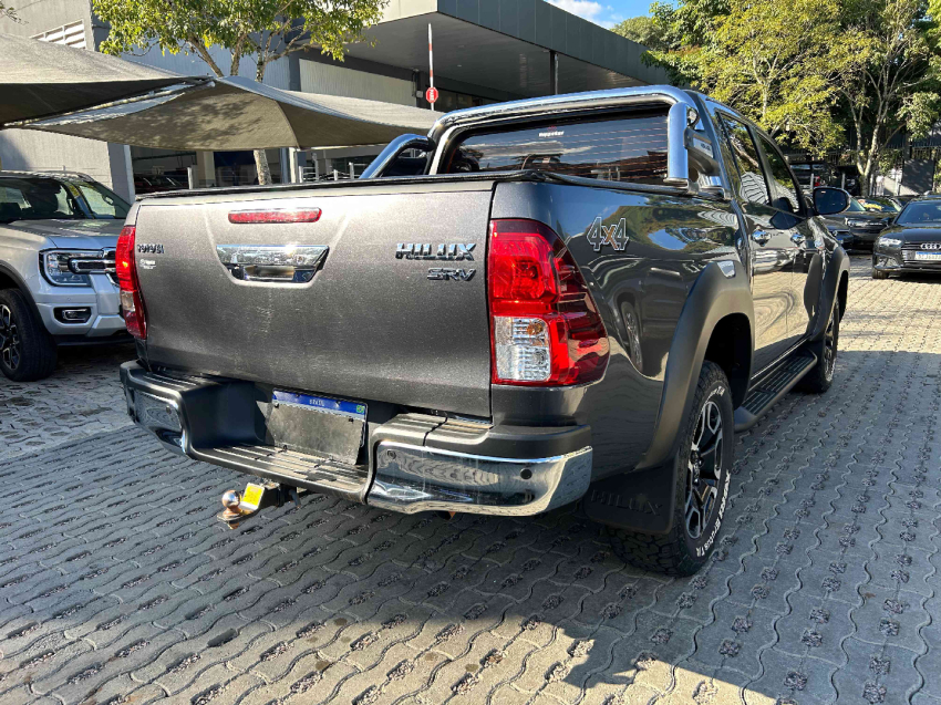 hilux cd srv 4x4 2.8 tb at6 2023/20244