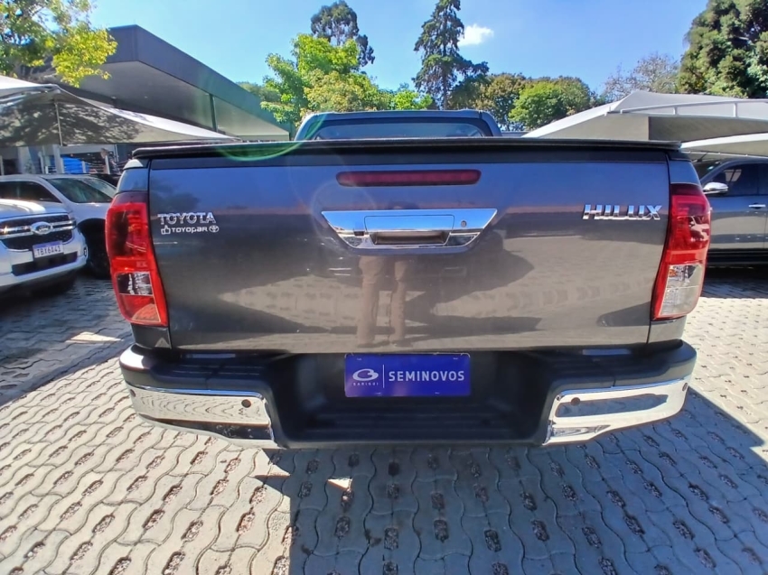 hilux cd srx 4x4 2.8 tb at6 2022/20225