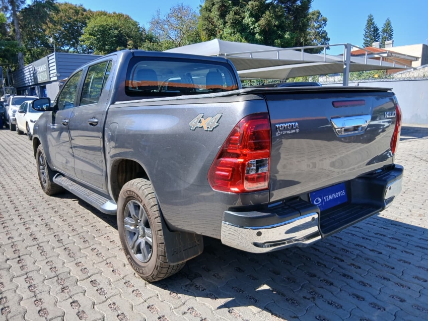 hilux cd srx 4x4 2.8 tb at6 2022/20224