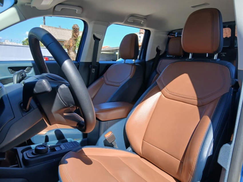 maverick lariat hybrid fwd 2.5 at8 2022/20238