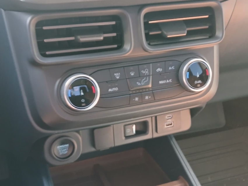 maverick lariat hybrid fwd 2.5 at8 2022/202314