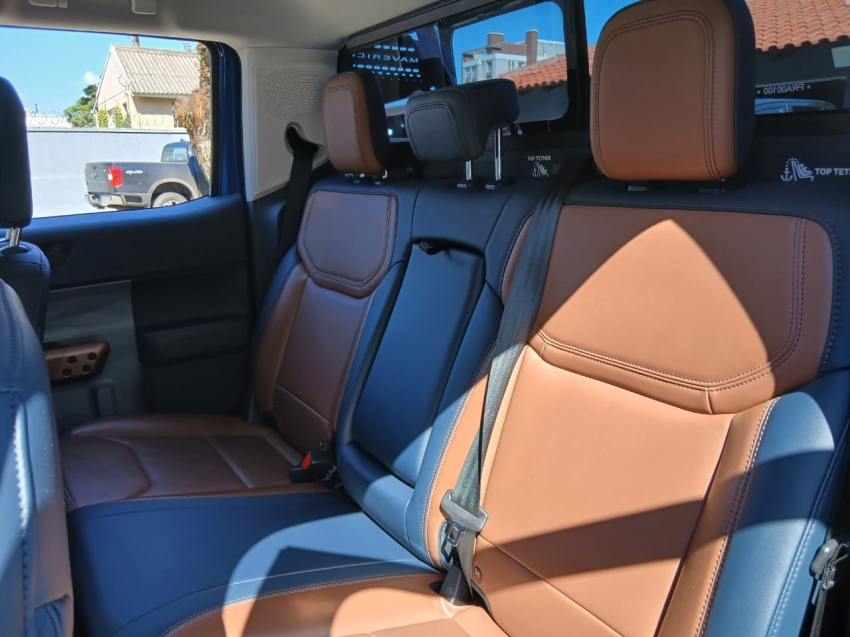 maverick lariat hybrid fwd 2.5 at8 2022/20239