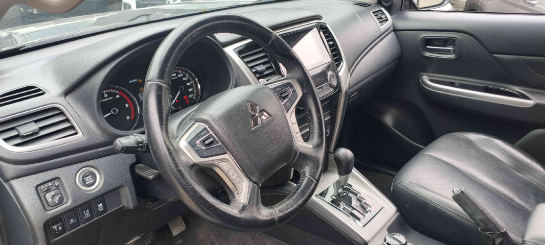 l-200 cd triton gls 4x4 2.4 16v at6 2022/20239