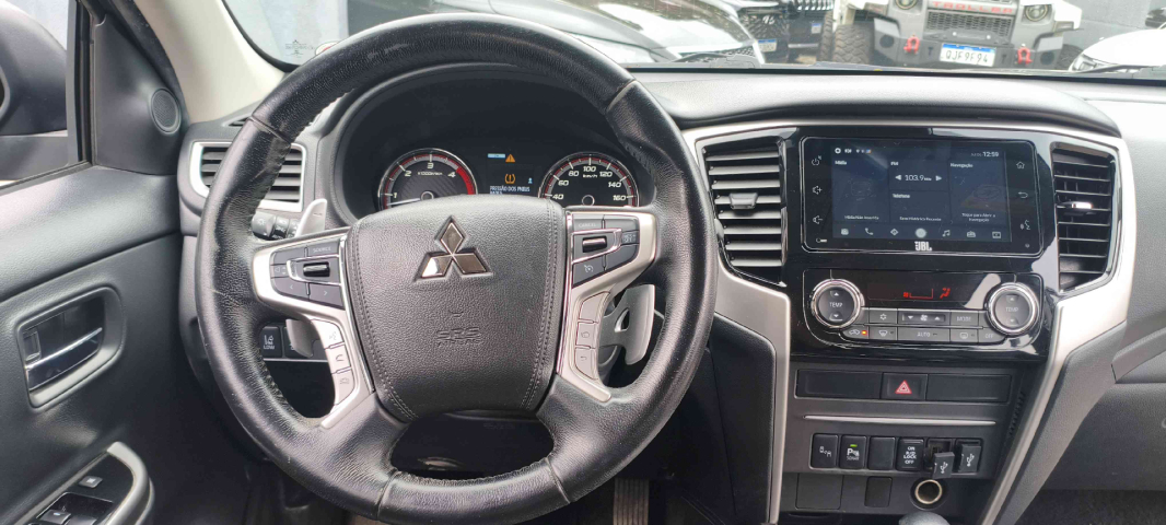 l-200 cd triton gls 4x4 2.4 16v at6 2022/202313