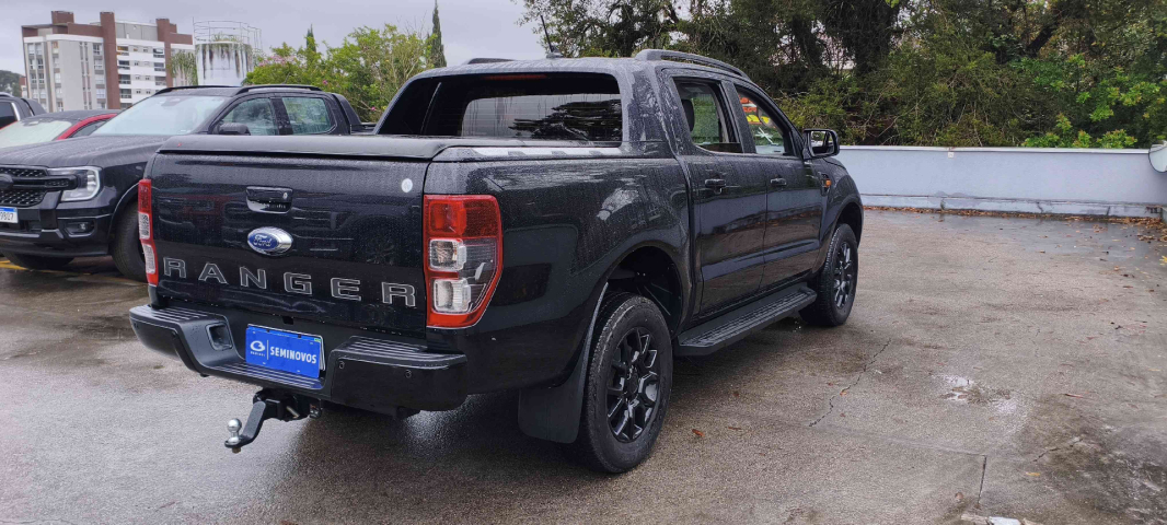 ranger cd black 4x2 2.2 at5