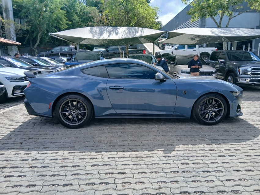 mustang dark horse 5.0 v8 at10 2025/20257